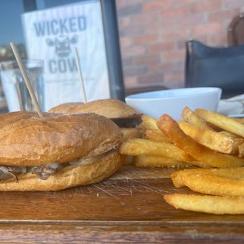 Dannys Corner Kitchen - French dip and French Fries - Burgers Near Me - Tarzana, California