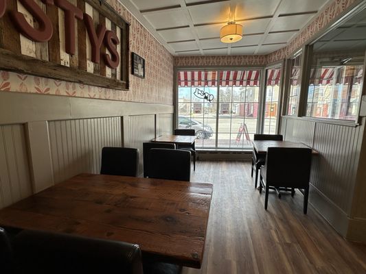 Frosty's Donuts by null