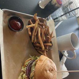 Saguaro Burger* Saguaro Burger*