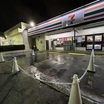 Horizon Cleaning - Clean floors for 7-Eleven - Home Cleaning Near Me Horizon Cleaning - Clean floors for 7-Eleven - Home Cleaning Near Me
