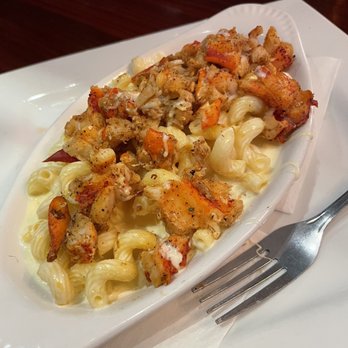 Local On Main Street - Lobster Mac and cheese - Gastropubs Near Me - Memphis, Tennessee