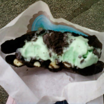 CREAM - Mint Chocolate Chip Ice Cream and Double Chocolate Chip Cookie Sandwich - Desserts Near Me - Berkeley, California CREAM - Mint Chocolate Chip Ice Cream and Double Chocolate Chip Cookie Sandwich - Desserts Near Me - Berkeley, California