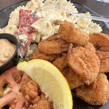 SmacNally's - Fried shrimp sandwich without bread - Seafood Near Me - Ocracoke, North Carolina