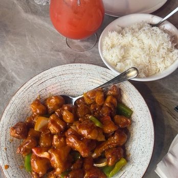 Jade Dynasty - Sweet-and-sour chicken with a wanderers, punch and rice - Chinese Near Me - Minneapolis, Minnesota