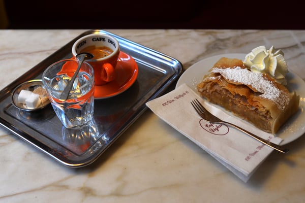 Café Diglas by null