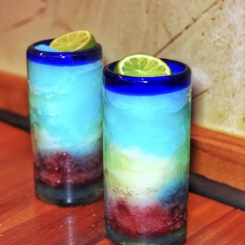 Abuelo's Mexican Restaurant - American Flag Margarita (IG: @featuredbites) - Mexican Near Me - Katy, Texas