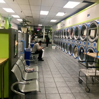 Puyallup Legacy Laundry - View from inside looking out - Laundromat Near Me - Puyallup, Washington