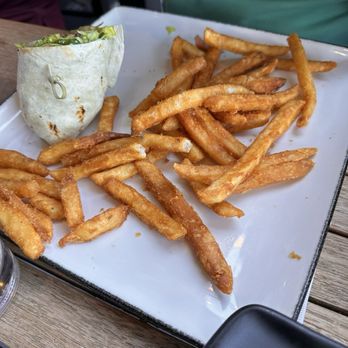 Tommy’s Tavern + Tap - Sandwich - American Near Me - Bridgewater Township, New Jersey Tommy’s Tavern + Tap - Sandwich - American Near Me - Bridgewater Township, New Jersey