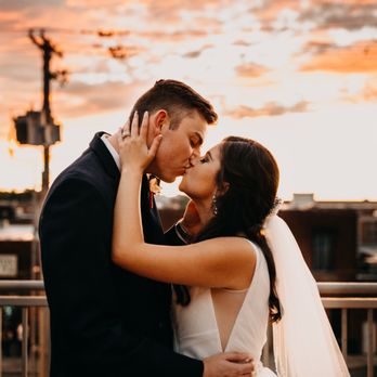Veridian Events - Wedding at The Veridian on the rooftop patio! - Venues & Event Spaces Near Me - Springfield, Missouri Veridian Events - Wedding at The Veridian on the rooftop patio! - Venues & Event Spaces Near Me - Springfield, Missouri