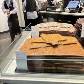 Läderach chocolatier suisse - Chocolatiers & Shops Near Me - Boca Raton, Florida