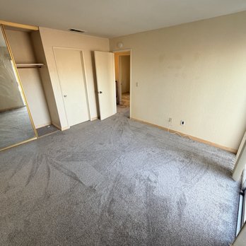 Solano Carpet - Master bedroom carpet & baseboards - Carpeting Near Me - Fairfield, California Solano Carpet - Master bedroom carpet & baseboards - Carpeting Near Me - Fairfield, California