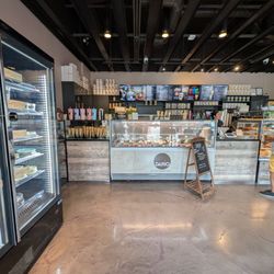 Dario Caffe - Inside