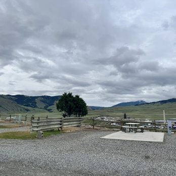 Sun Outdoors Yellowstone North - Several empty campsites that we asked to get, many times. - Vacation Rentals Near Me - Gardiner, Montana Sun Outdoors Yellowstone North - Several empty campsites that we asked to get, many times. - Vacation Rentals Near Me - Gardiner, Montana