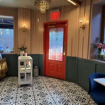 Nur Thai - Thai Near Me - Astoria, New York