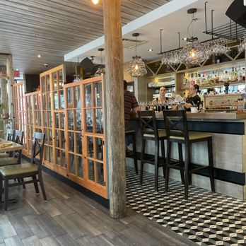 Bistro Hortus - Bar - French Near Me - Quebec City, Quebec Bistro Hortus - Bar - French Near Me - Quebec City, Quebec