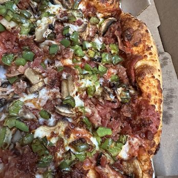 Crusty Pizza - The lux, bacon, peppers, mushrooms and pepperoni - Pizza Near Me - Queen Creek, Arizona Crusty Pizza - The lux, bacon, peppers, mushrooms and pepperoni - Pizza Near Me - Queen Creek, Arizona