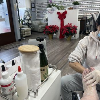Sunrise Nail Salon - Super clean and stylish!! - Nail Salons Near Me - Cedar Rapids, Iowa Sunrise Nail Salon - Super clean and stylish!! - Nail Salons Near Me - Cedar Rapids, Iowa