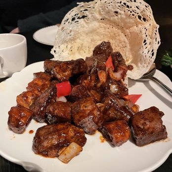 Buddakan - Black Pepper Beef - wok tossed rib eye, crispy bird's nest ($41) - Chinese Near Me - New York, New York