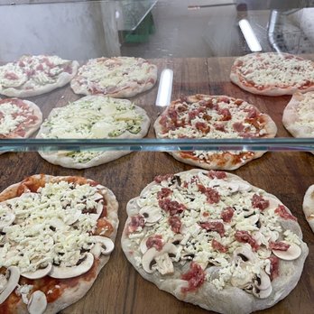 Habemus Pinsa - Pizza Near Me - Rome, RM Habemus Pinsa - Pizza Near Me - Rome, RM