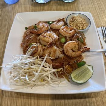 Charm Siam Restaurant - Shrimp Pad Thai - Noodles Near Me - Long Beach, California Charm Siam Restaurant - Shrimp Pad Thai - Noodles Near Me - Long Beach, California