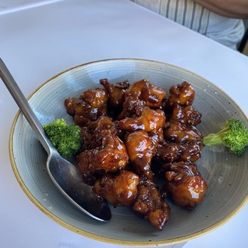 Rangoon Ruby - Chicken Crisp - Burmese Near Me - San Carlos, California