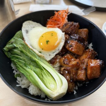 Toast Kitchen & Bakery - Pork belly bowl - Breakfast & Brunch Near Me - Tustin, California