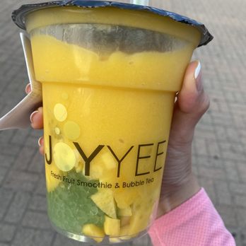 Joy Yee Noodle - mango smoothie with mango chunks and green tapioca - Chinese Near Me - Chicago, Illinois