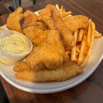 Mimi's Retreat - Fish dinner - Bars Near Me - Auburn, Indiana Mimi's Retreat - Fish dinner - Bars Near Me - Auburn, Indiana