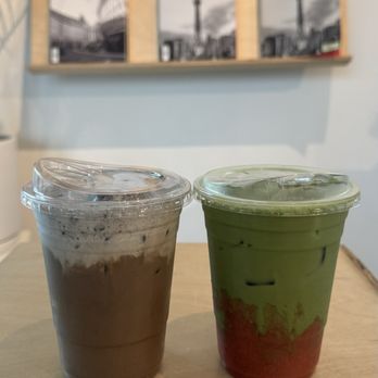 Cafe Momento - Miso caramel hojicha w/ black sesame (left), strawberry matcha (right) - Coffee & Tea Near Me - Fort Worth, Texas