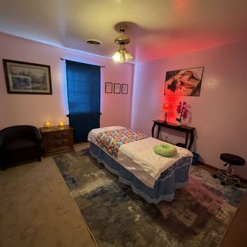 Wonderful Massage - Single massage room - Massage Therapy Near Me - Russellville, Arkansas Wonderful Massage - Single massage room - Massage Therapy Near Me - Russellville, Arkansas