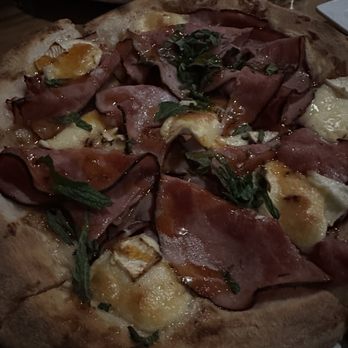 Fox's Den - Fig & Pig - Gastropubs Near Me - Annapolis, Maryland Fox's Den - Fig & Pig - Gastropubs Near Me - Annapolis, Maryland