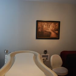 Lepa European Esthetics - The ultimate relaxing treatment, try out one of our Telo Body Facials preformed on our Vichy self draining bed!