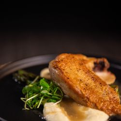 Six Star Chef - Crispy skin airline chicken breast