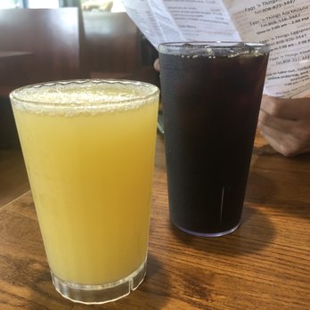 Eggs 'n Things - Waikiki Beach Eggspress - Pineapple Juice and Iced Coffee - Breakfast & Brunch Near Me - Honolulu, Hawaii Eggs 'n Things - Waikiki Beach Eggspress - Pineapple Juice and Iced Coffee - Breakfast & Brunch Near Me - Honolulu, Hawaii