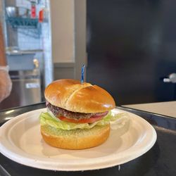 Juniors Hot Dogs - Single smashburger