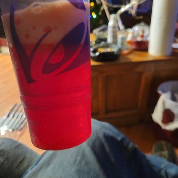 Taco Bell - A non frozen freeze ,that was sold to me instead of telling me the machine was not ready, not to mention several items missing - Fast Food Near Me - Three Rivers, Michigan