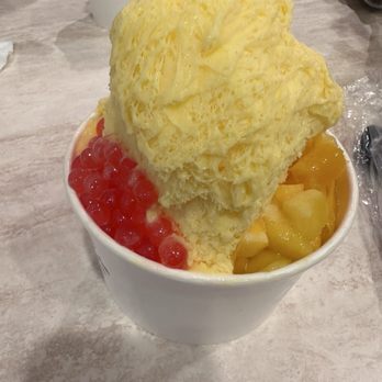 Salju Dessert - Mango shaved ice with crystal boba and mango - Desserts Near Me - Alhambra, California Salju Dessert - Mango shaved ice with crystal boba and mango - Desserts Near Me - Alhambra, California