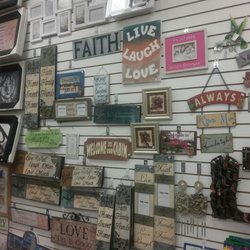 Come To The Garden - Thoes hard to find fun exciting quotes. Perfect for that hard to buy for person.