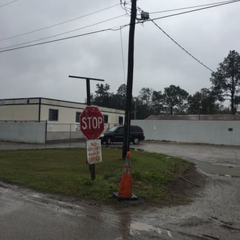 Adkison Towing - This place is a dump. - Towing Near Me - Jacksonville, Florida