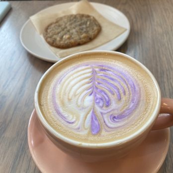 Kasama - Ube Latte with cookie - Filipino Near Me - Chicago, Illinois