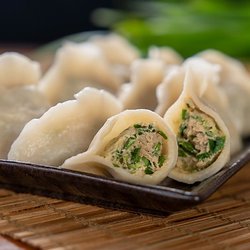 Dumpling Era - Pork Dumpling With Green Chives.