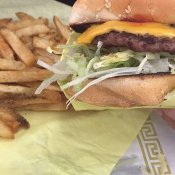 Daglas Drive In - Burgers Near Me - Winnetka, California Daglas Drive In - Burgers Near Me - Winnetka, California