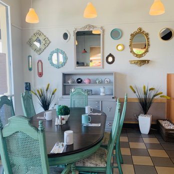 Cups Cafe - Cutest set up!! - Breakfast & Brunch Near Me - Palm Desert, California