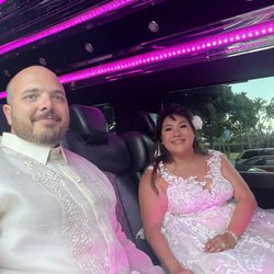 Rio Limos Hawaii - Our couple LOVED the service and said the Sprinter was super comfortable for everyone. They loved the pink lights!!!