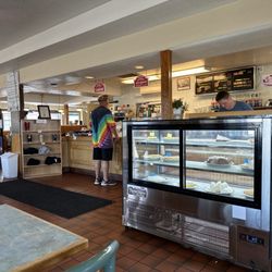 Don's Main Street Family Restaurant