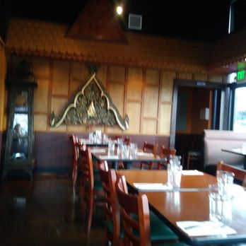 Siam Thai - Dining area. - Thai Near Me - Portland, Oregon