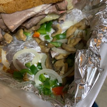Lantern  - Colorado Sandwich (uncooked veggies and mushrooms) - Pizza Near Me - Yorktown, Virginia