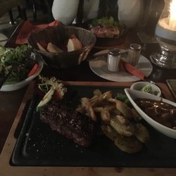 Delano - Schafskäse, Rumpsteak, Salat, Bratkartoffeln,