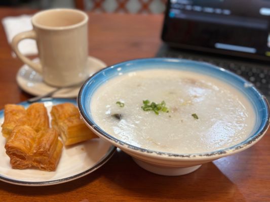 G & Y Bakery & Cafe by null