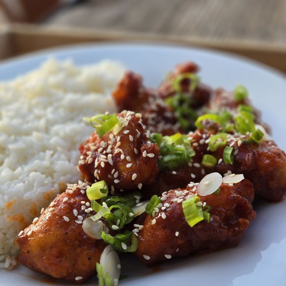 Blossom Bites & Eatery - Sweet and Spicy Bowl with rice! Absolutely delicious - Halal Near Me - Culver City, California